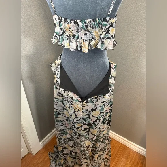 ASTR The Label Palace Floral Cutout Maxi Dress Size L - Picture 13 of 16